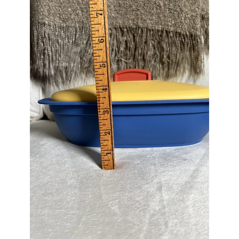 Vintage Tupperware Legacy Microwave Oval Dish‎ Serving Container Blue Yellow